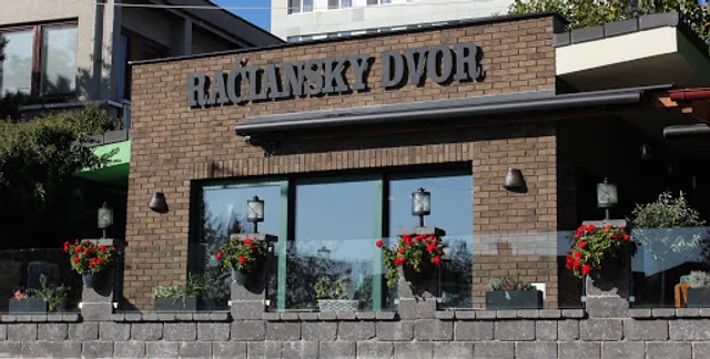 Račiansky dvor