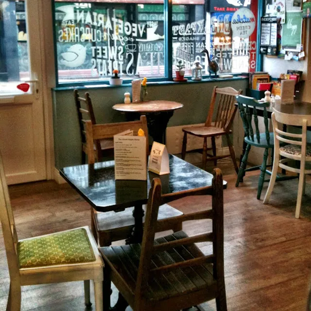 The Good Apple Cafe