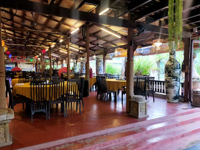 Fish Farm Restaurant & Resort