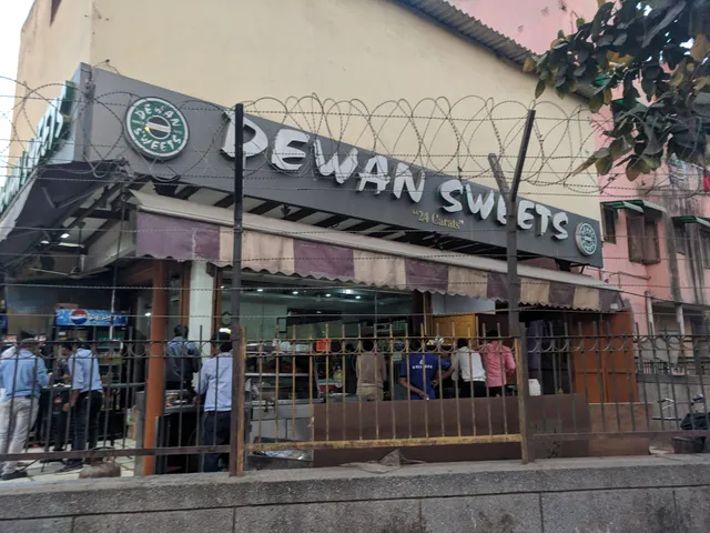 Dewan Sweets