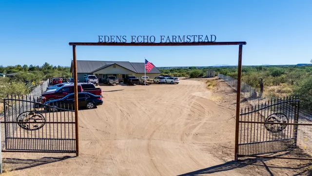 Eden's Echo Country Store