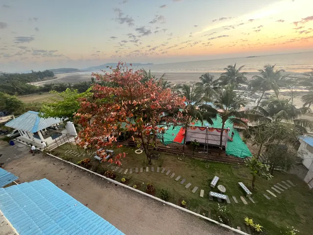 Sea Breeze Beach Resort - Murud