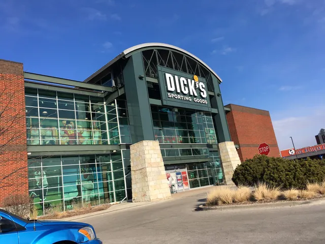 DICK'S Sporting Goods