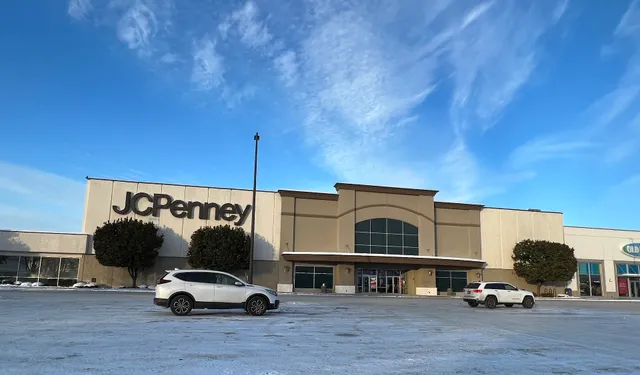 Valley North Shopping Center