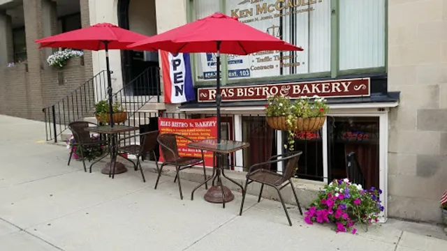 Ria's Bistro