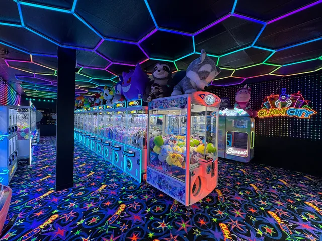 Claw City Columbia Gorge Outlets