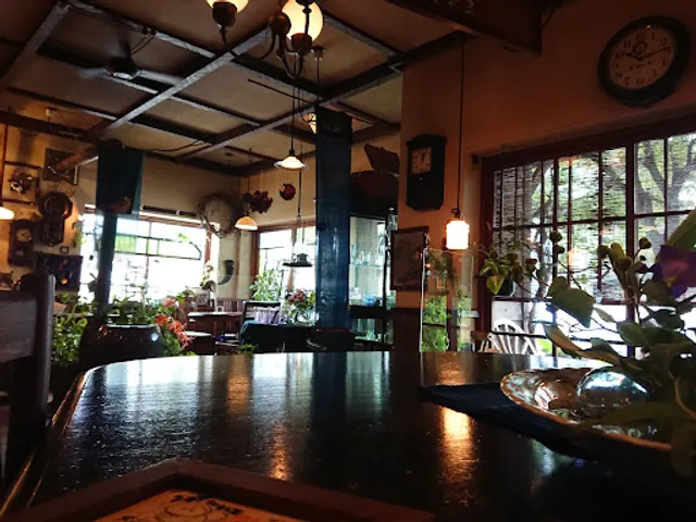 Antique Cafe Yukashi