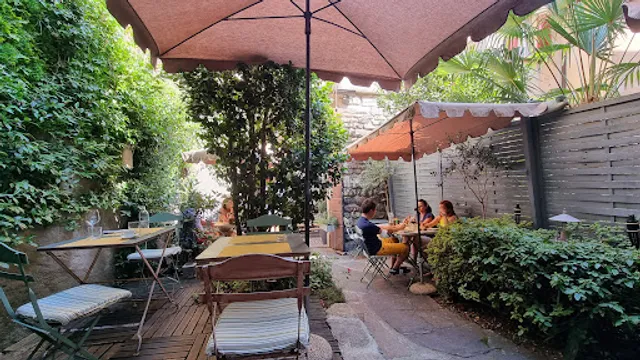 Scurone Bottega e Grottino