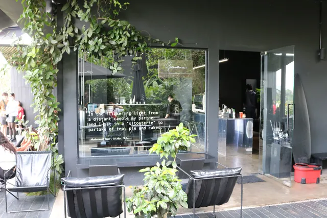 Sitooterie - Coffee & Stories