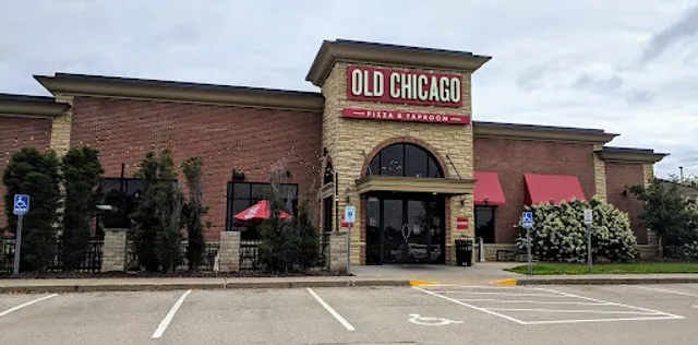 Old Chicago Pizza + Taproom