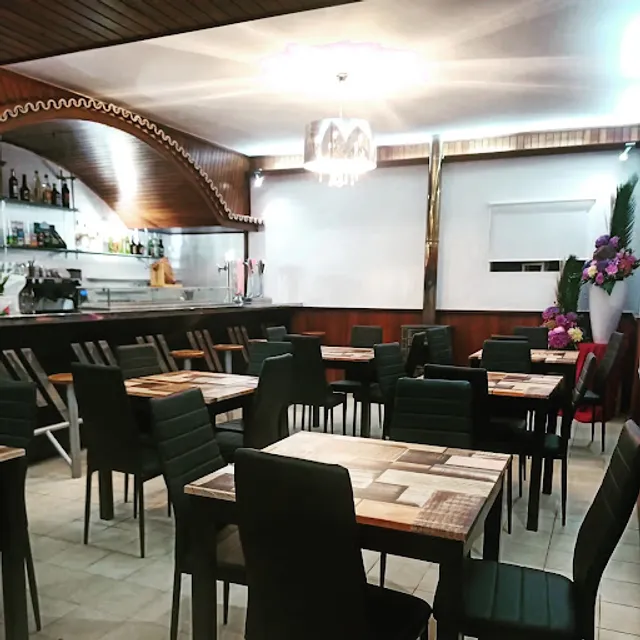 Casa de Pasto - A Portelinha