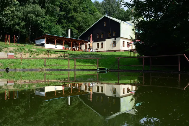 penzion Šťastnej kopec - restaurace s letní terasou
