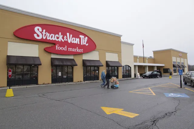 Strack & Van Til