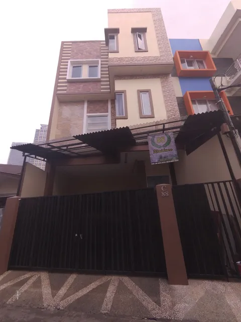 88 Residence - Kebun Kacang