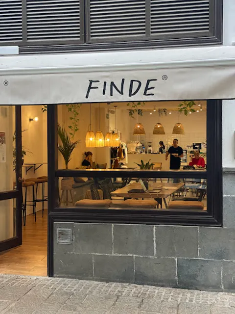 Finde Café