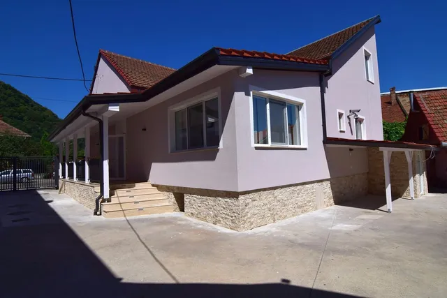 Casa Branga B&B and EV charging