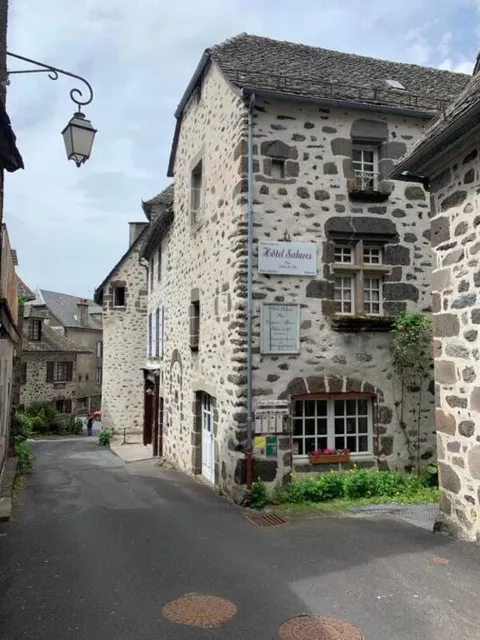 La Maison Saluces - Location gîte Salers