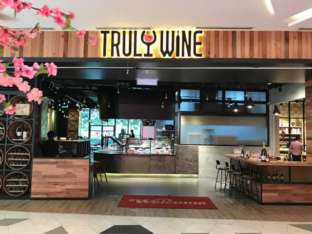 Truly Wine • The Starling