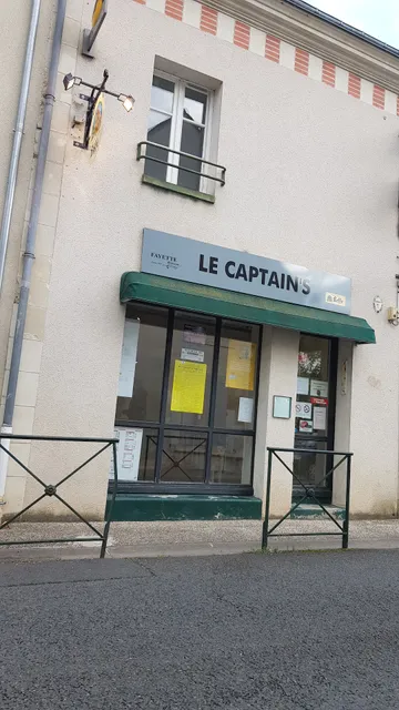 Le Captain's