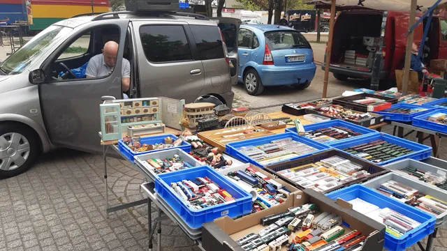 Antik- & Sammlermarkt Berlin Ostbahnhof