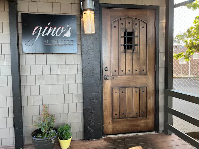 Gino’s at the Point