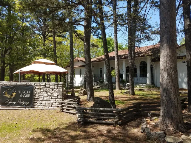 The Tuscan Manor Bed & Breakfast