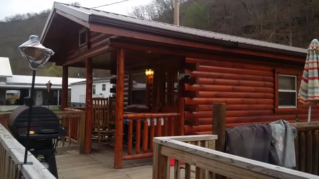 Hawks Riverfront Cabin