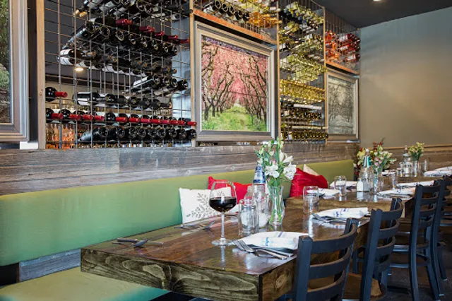 Ørchard Bar & Table