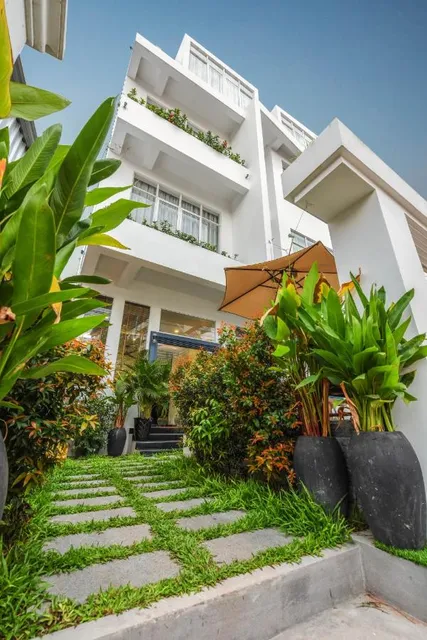 Urban Family Villa Hotel