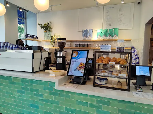 Bluestone Lane Metro Center Coffee Shop