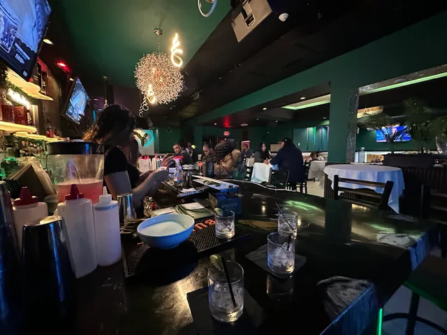 Palm Island Restaurant & Lounge