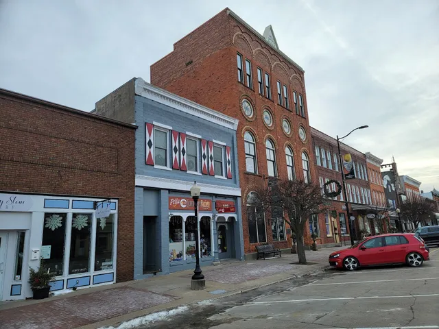 Pella Hometown Variety