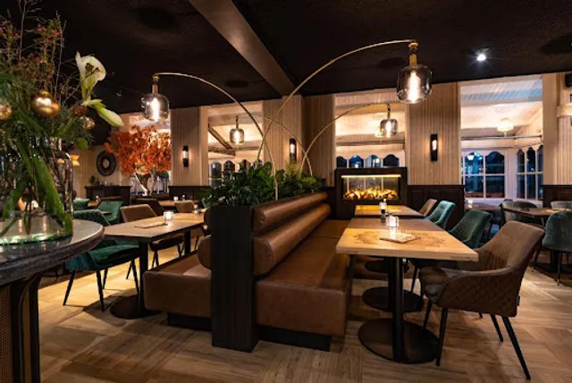 Hotel Cafe Restaurant Bom