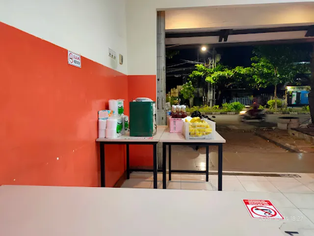 bebek goreng pak Qomar cabang mulyosari