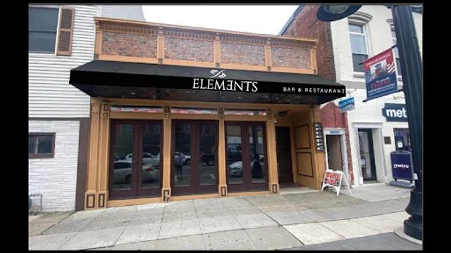 Elements Bar & Restaurant