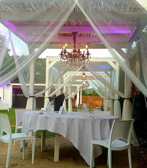 Green - Food & Friends