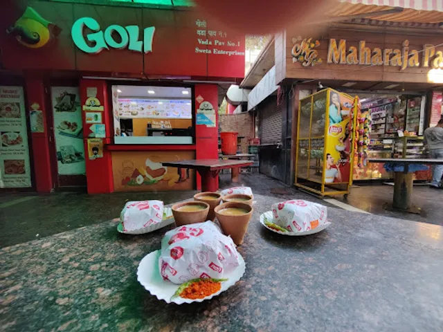 Goli Vada Pav