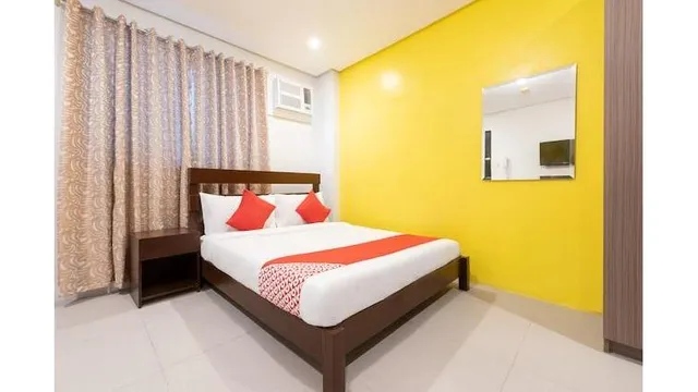 OYO 121 Nakpil Hotel