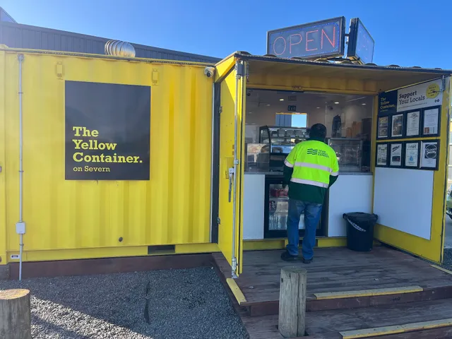 The Yellow Container on Severn