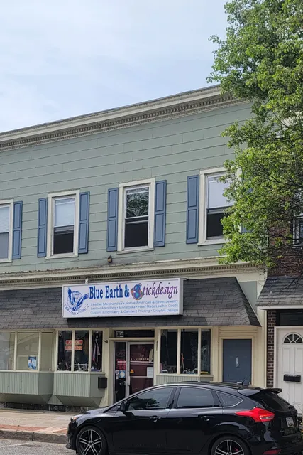 Blue Earth Leather Boutique