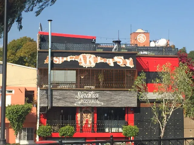 Sinatra Pizzeria