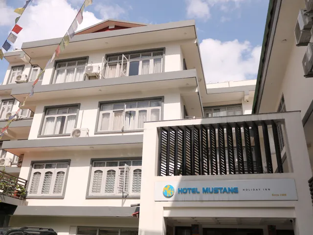 Hotel Mustang Holiday Inn