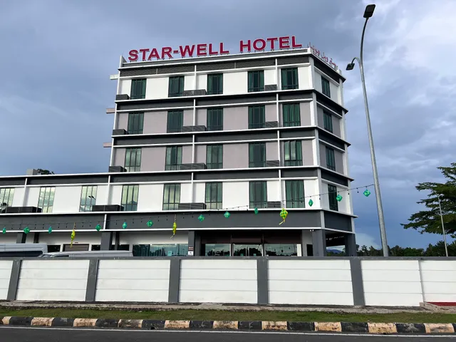 Star-Well Hotel