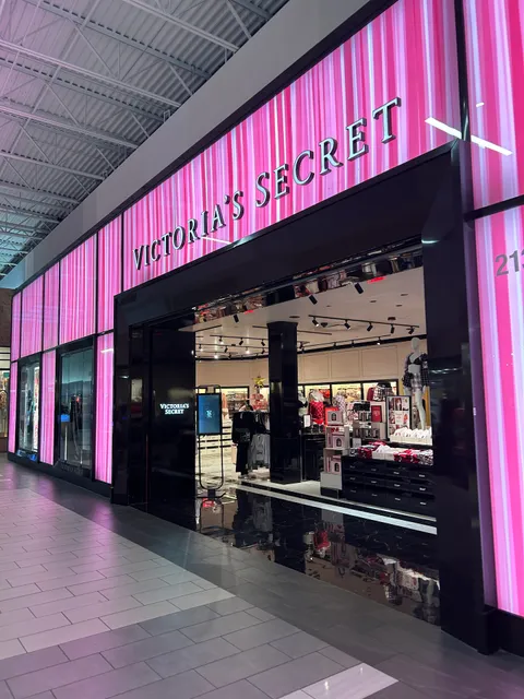 Victoria's Secret & PINK