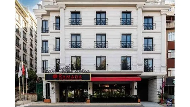Ramada by Wyndham Istanbul Golden Horn