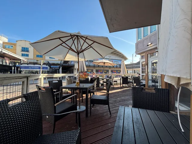 Harvester Katarina Brighton