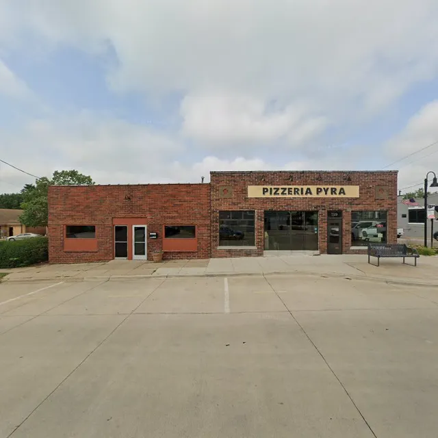 Fairway Frank's Bar & Grill