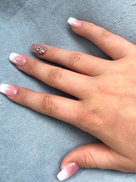 Unique Nails & Tan