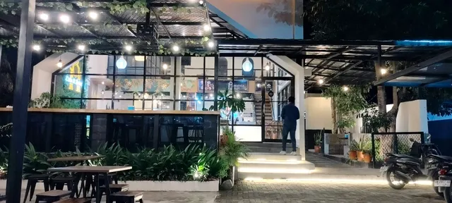 MAFAZA Cafe & Eatery