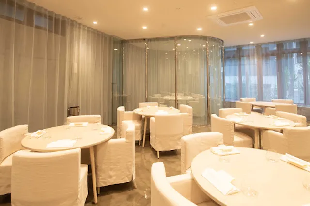 L’Eclaireur Restaurant